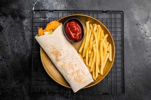 Doner kebab with shrimps, prawns, salad and french fry